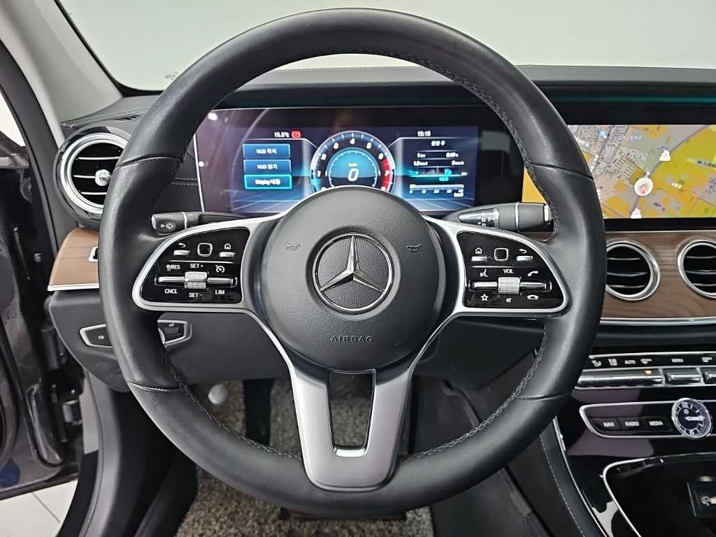 벤츠 E 클래스 E-클래스 W213 E300 4MATIC 아방가르드 이미지 9