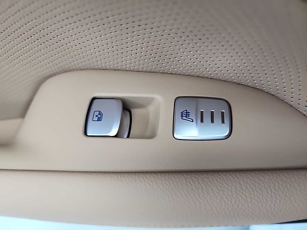 제네시스 G70 더 뉴 G70 가솔린 2.0T 2WD 이미지 15