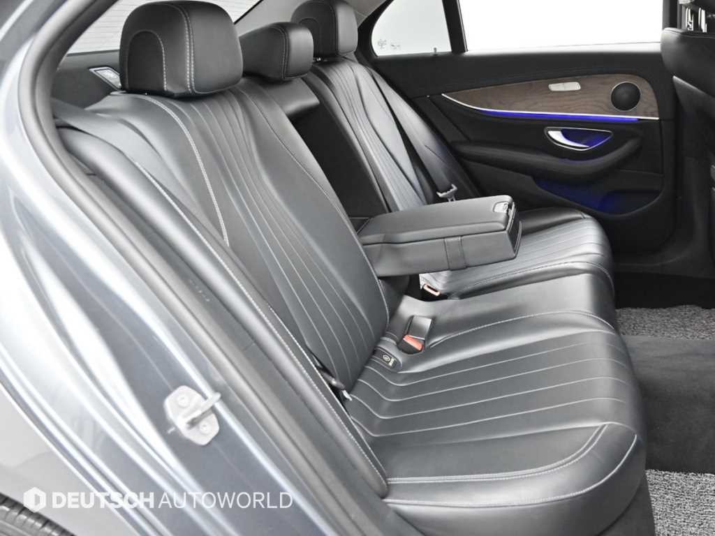 벤츠 E 클래스 E-클래스 W213 E300 익스클루시브 이미지 12