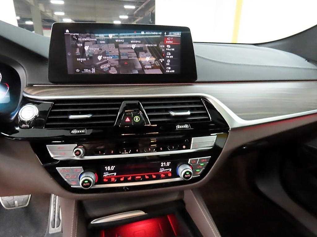 BMW 그란투리스모 6시리즈 GT (G32) 630i xDrive M 스포츠 이미지 13