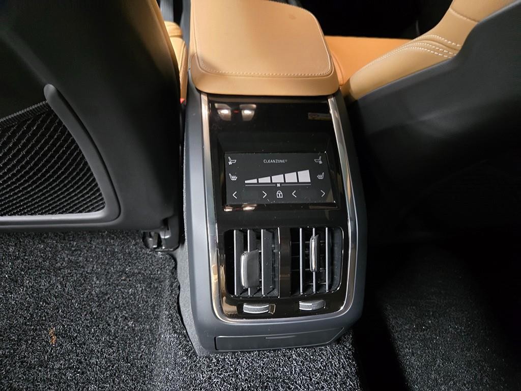 볼보 S90 B5 얼티메이트 브라이트 이미지 16