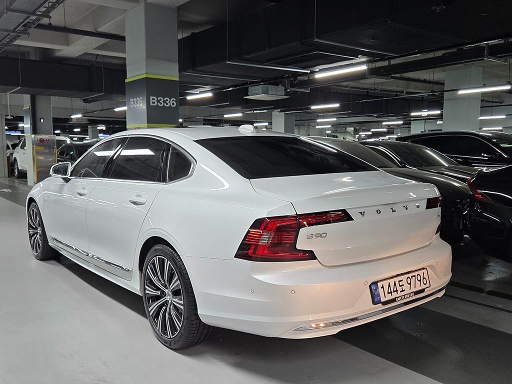 볼보 S90 B5 얼티메이트 브라이트 이미지 3