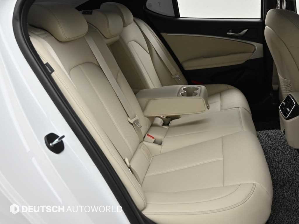 제네시스 G70 더 뉴 G70 가솔린 2.5T 2WD 기본형 이미지 12