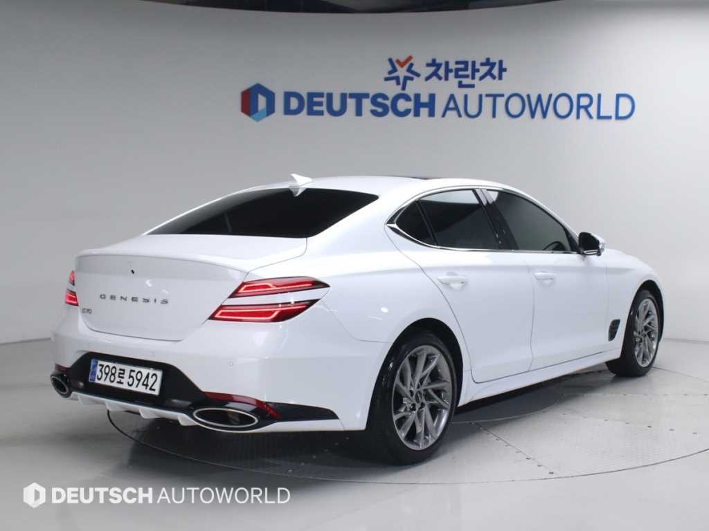 제네시스 G70 더 뉴 G70 가솔린 2.5T 2WD 기본형 이미지 2