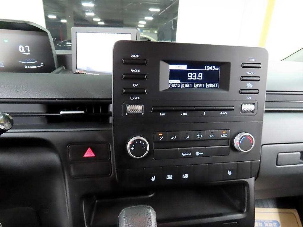 현대 스타리아 2WD 디젤 카고 스마트 3인승 이미지 14