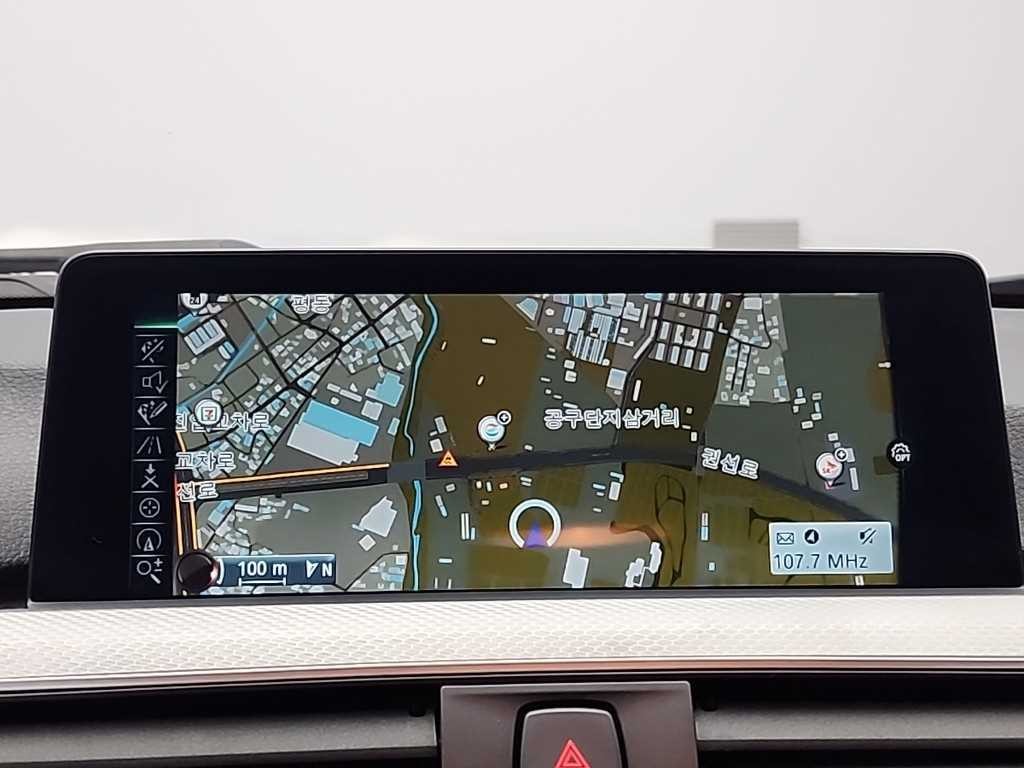BMW 3시리즈 3시리즈 (F30) 320i M 스포츠 이미지 15