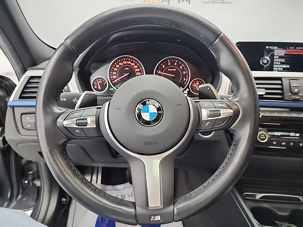 BMW 3시리즈 3시리즈 (F30) 320i M 스포츠 이미지 9