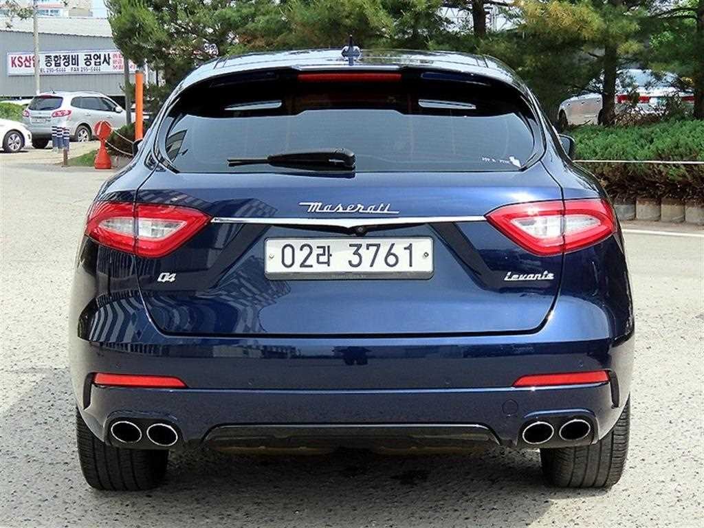 마세라티 르반떼 3.0 AWD 이미지 4