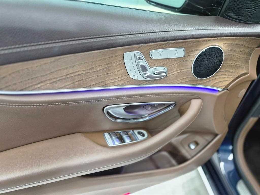 벤츠 E 클래스 E-클래스 W213 E220d 익스클루시브 이미지 10