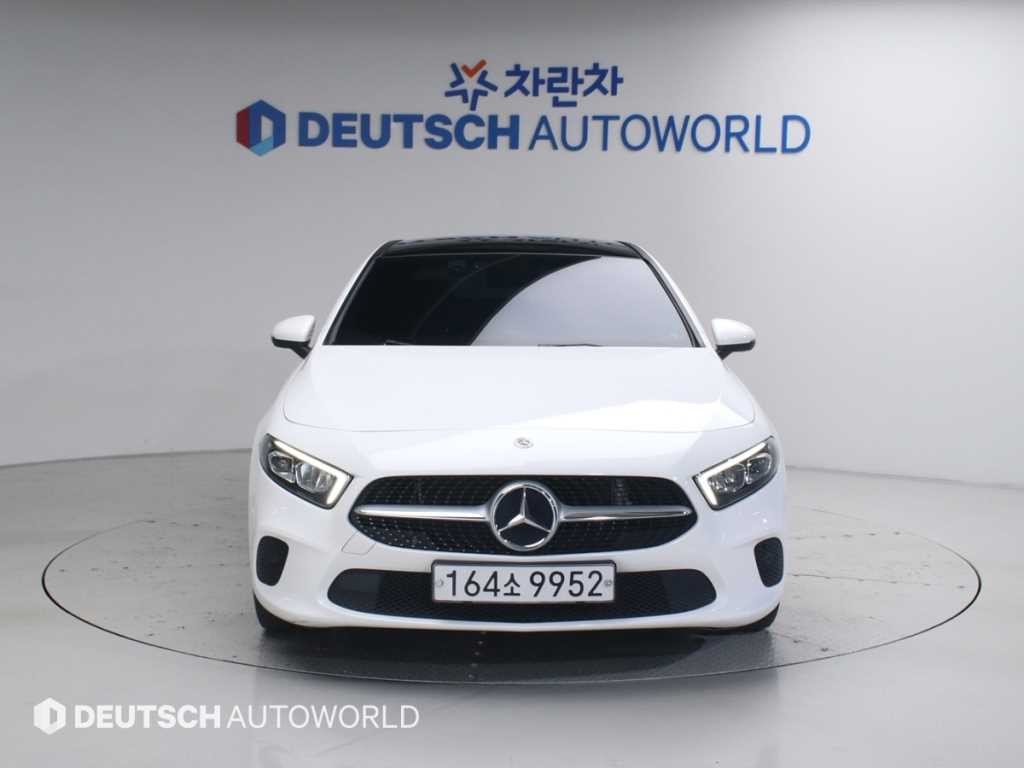 벤츠 A 클래스 A클래스 W177 A250 4MATIC 세단 이미지 1