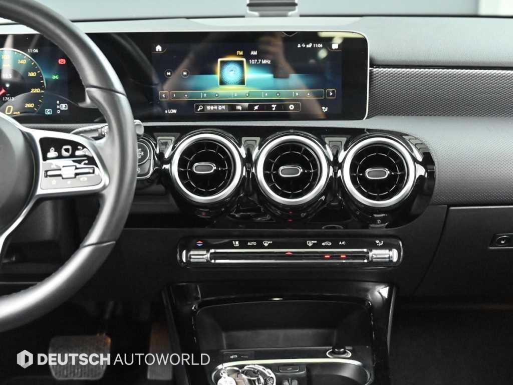 벤츠 A 클래스 A클래스 W177 A250 4MATIC 세단 이미지 14