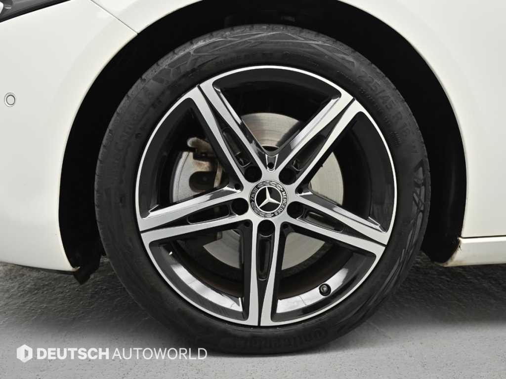 벤츠 A 클래스 A클래스 W177 A250 4MATIC 세단 이미지 6