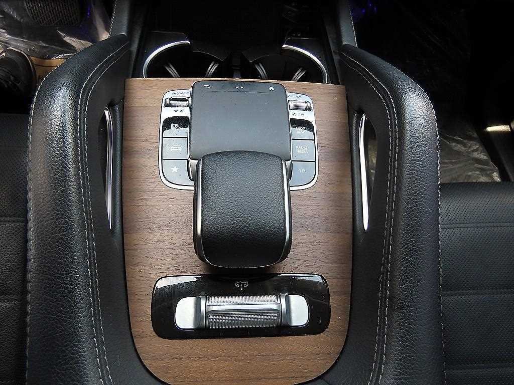 벤츠 GLE 클래스 GLE 클래스 W167 GLE 450 4MATIC 이미지 12
