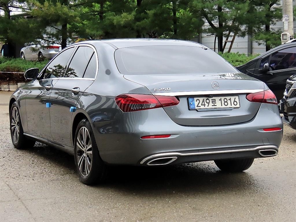 벤츠 E 클래스 E-클래스 W213 E250 아방가르드 이미지 3