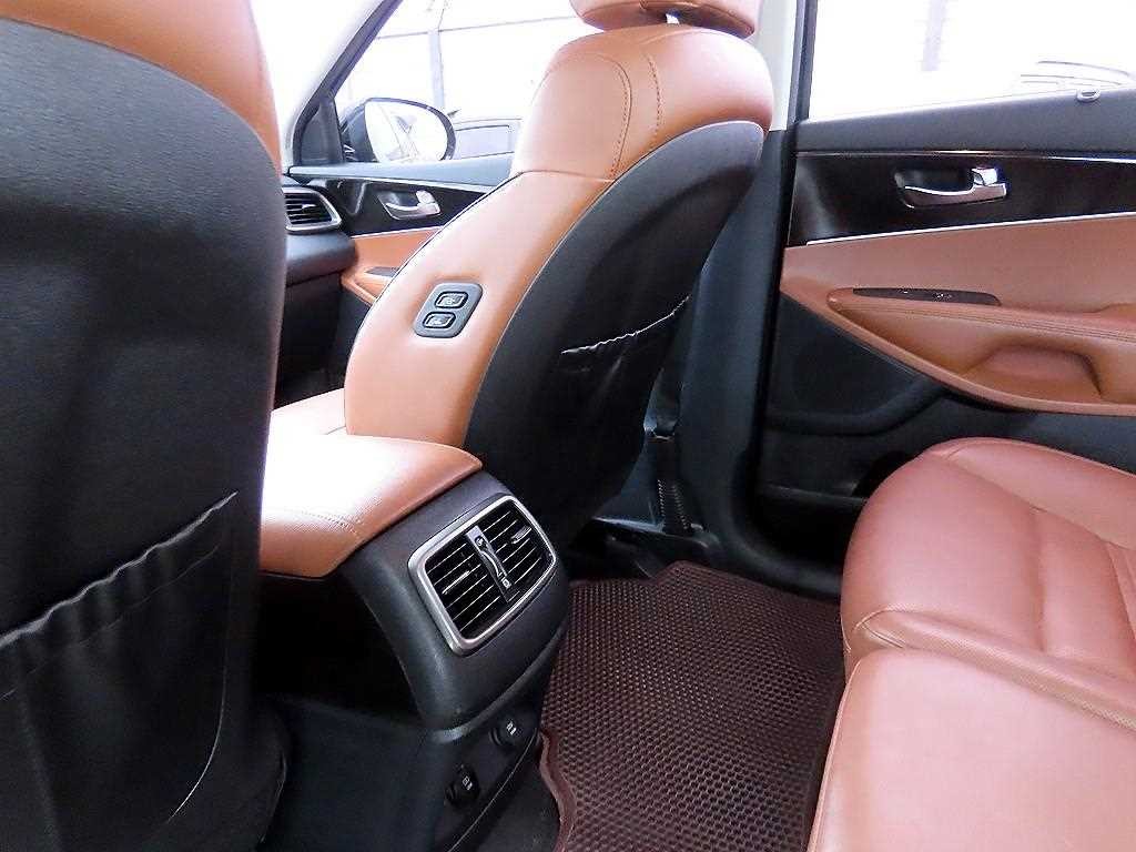 기아 쏘렌토 더 뉴 쏘렌토 디젤 2.0 2WD 노블레스 스페셜 이미지 16