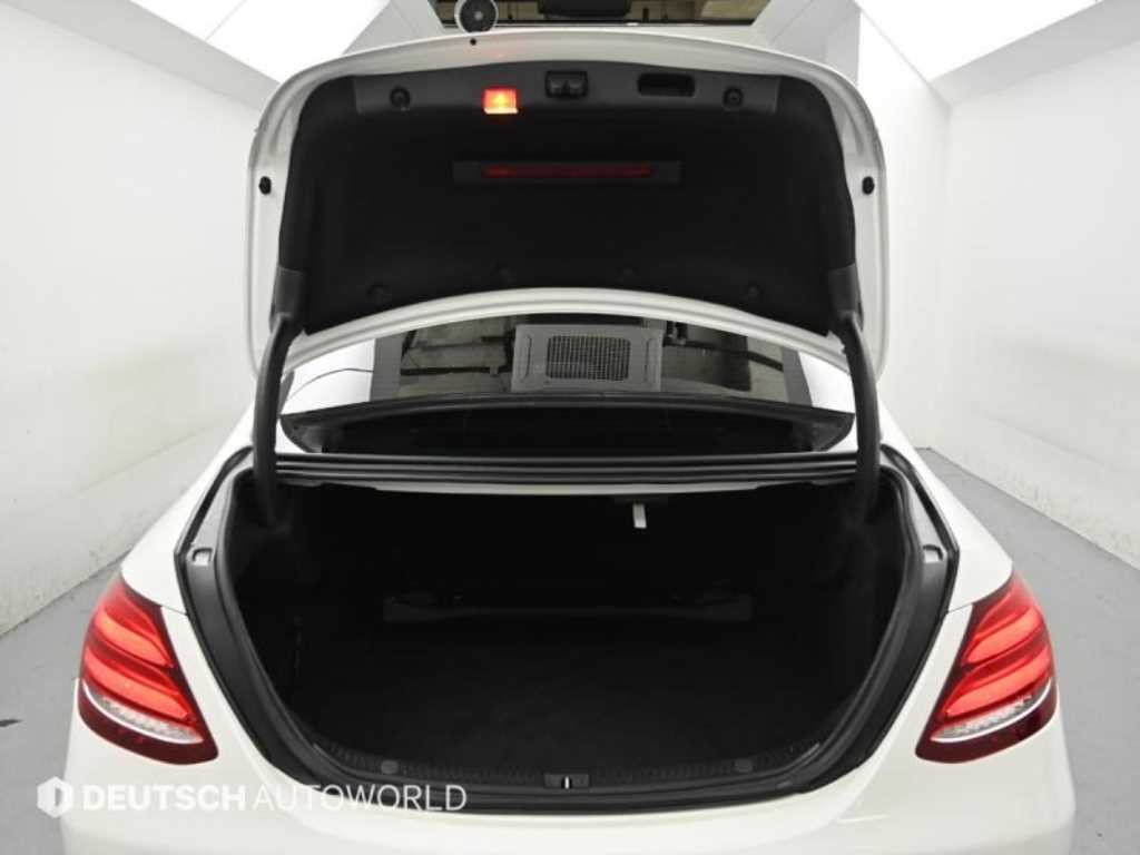 벤츠 E 클래스 E-클래스 W213 E220d 익스클루시브 이미지 19