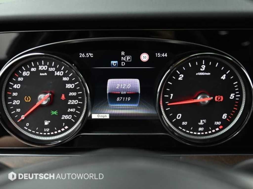 벤츠 E 클래스 E-클래스 W213 E220d 익스클루시브 이미지 8