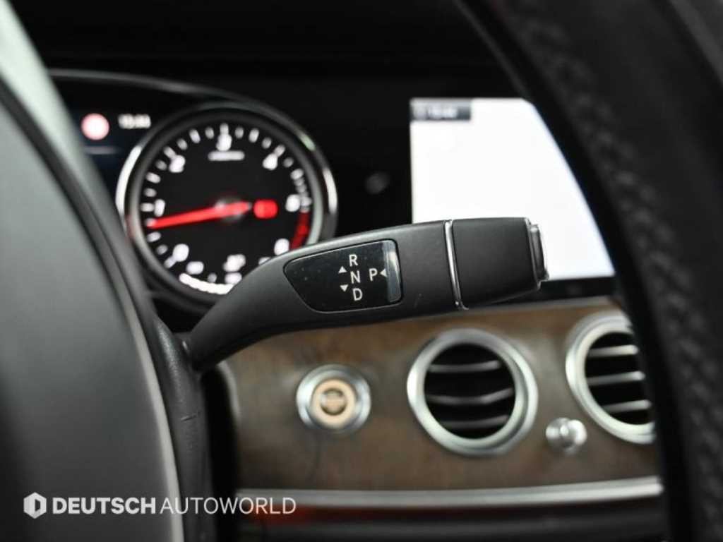 벤츠 E 클래스 E-클래스 W213 E220d 익스클루시브 이미지 9