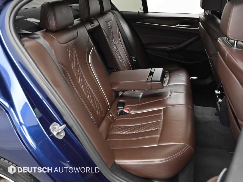 BMW 5시리즈 5시리즈 (G30) 530i M 스포츠 플러스 이미지 12