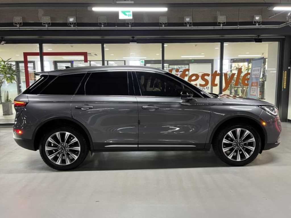 링컨 코세어 2.0 리저브 AWD 이미지 3