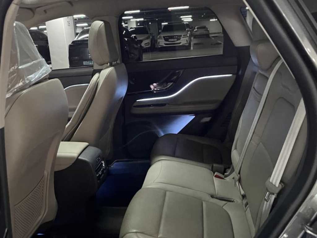 링컨 코세어 2.0 리저브 AWD 이미지 8