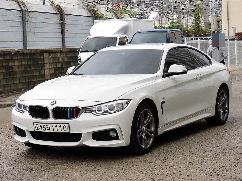 BMW 4시리즈 4시리즈 (F32) 420d xDRIVE 쿠페 M 스포츠 이미지 2
