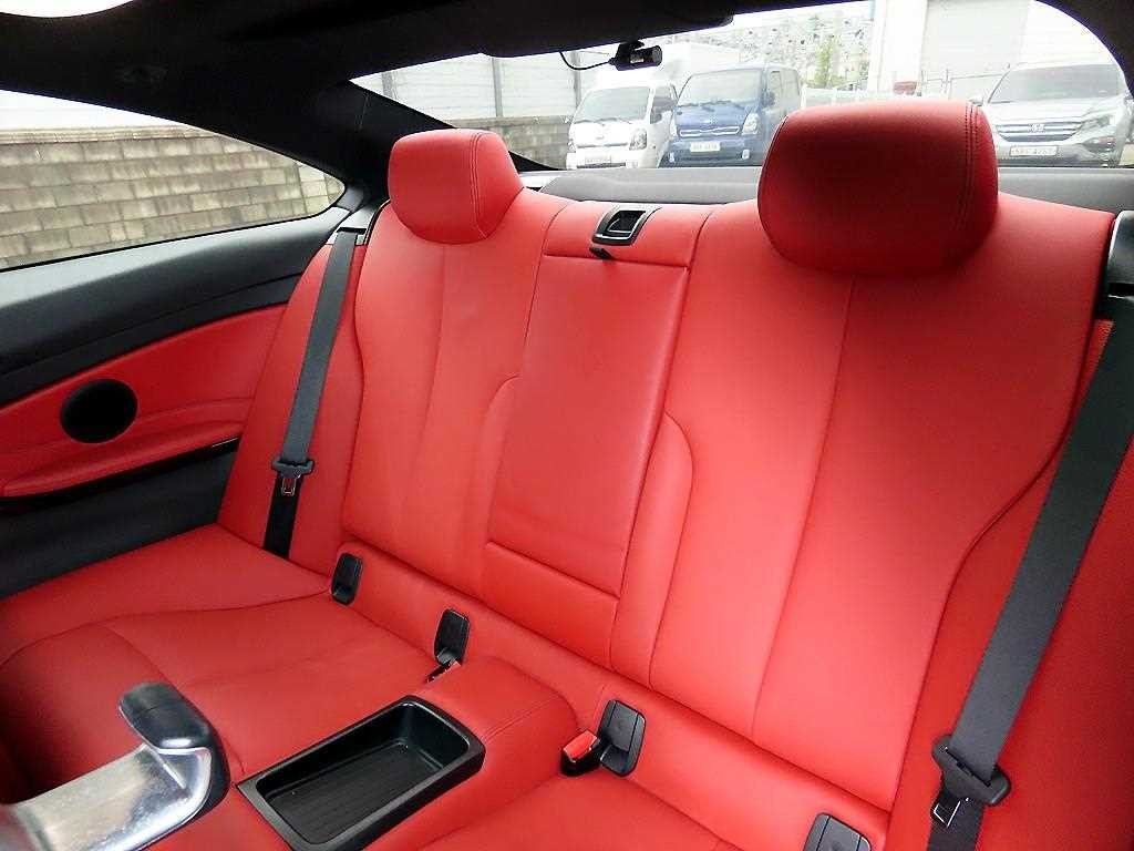 BMW 4시리즈 4시리즈 (F32) 420d xDRIVE 쿠페 M 스포츠 이미지 6