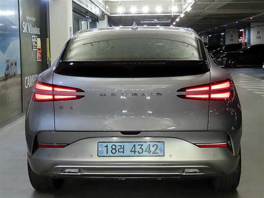 제네시스 GV60 스탠다드 2WD 이미지 5