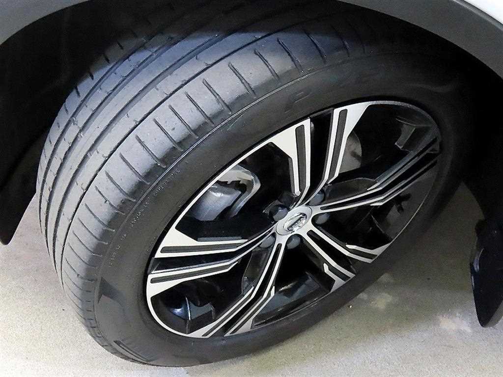 볼보 XC40 B4 AWD 인스크립션 이미지 20