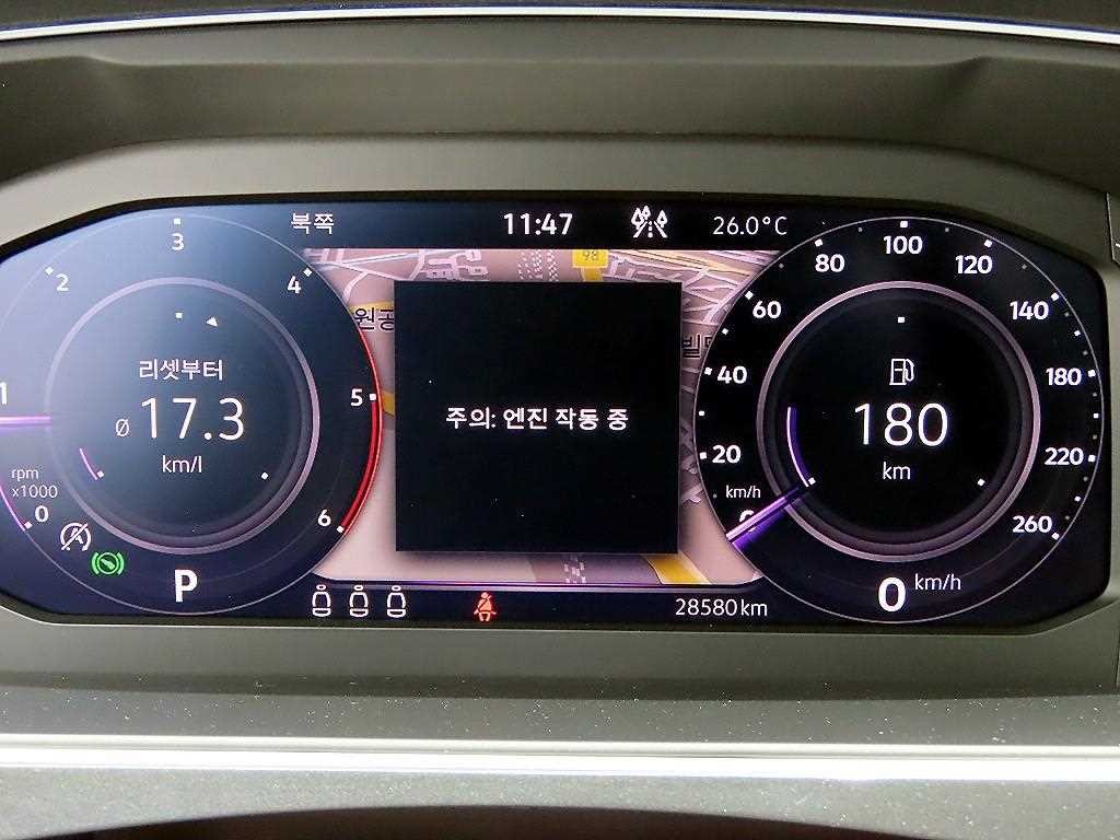 폭스바겐 티구안 티구안(2세대) 2.0 TDI 프레스티지 이미지 9