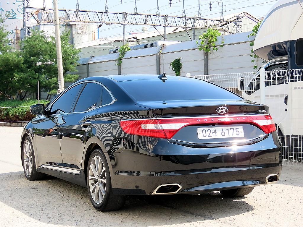현대 그랜저 그랜저 HG HG300 EXCLUSIVE 스페셜 이미지 3