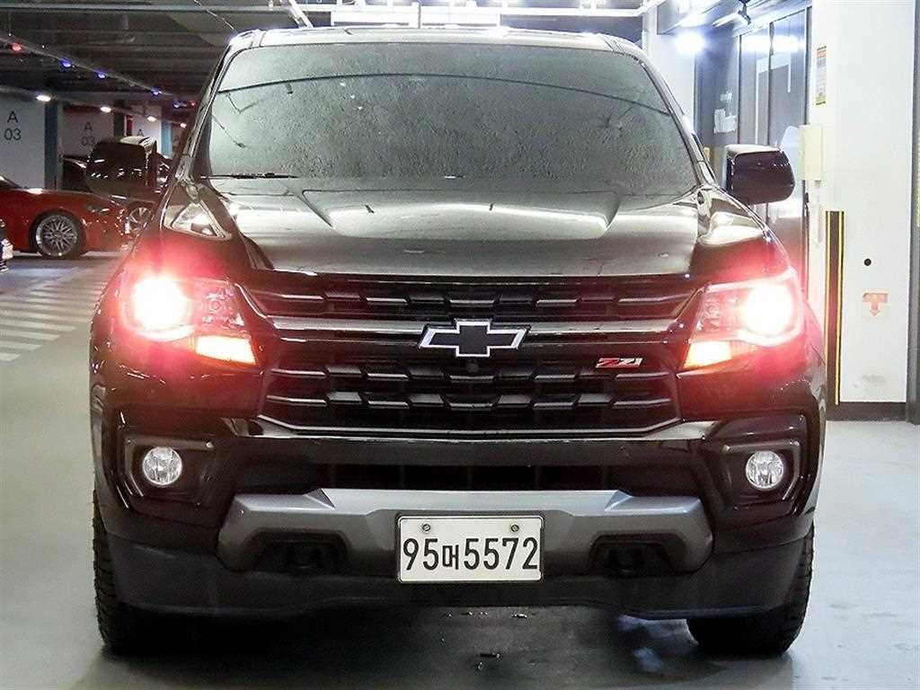 쉐보레 콜로라도 리얼 뉴 콜로라도 3.6 Z71-X 미드나잇 4WD 이미지 2