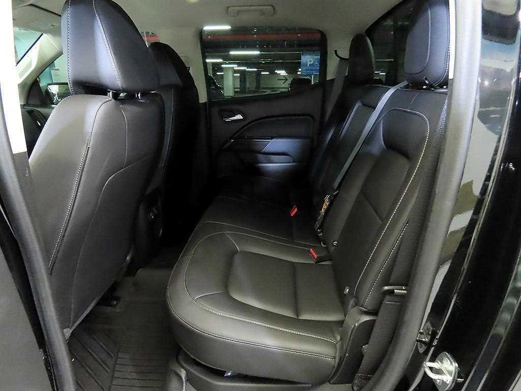 쉐보레 콜로라도 리얼 뉴 콜로라도 3.6 Z71-X 미드나잇 4WD 이미지 7