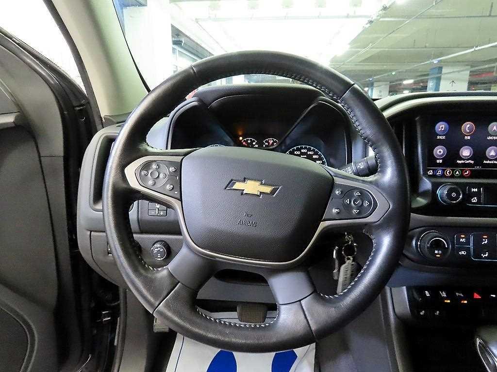 쉐보레 콜로라도 리얼 뉴 콜로라도 3.6 Z71-X 미드나잇 4WD 이미지 8