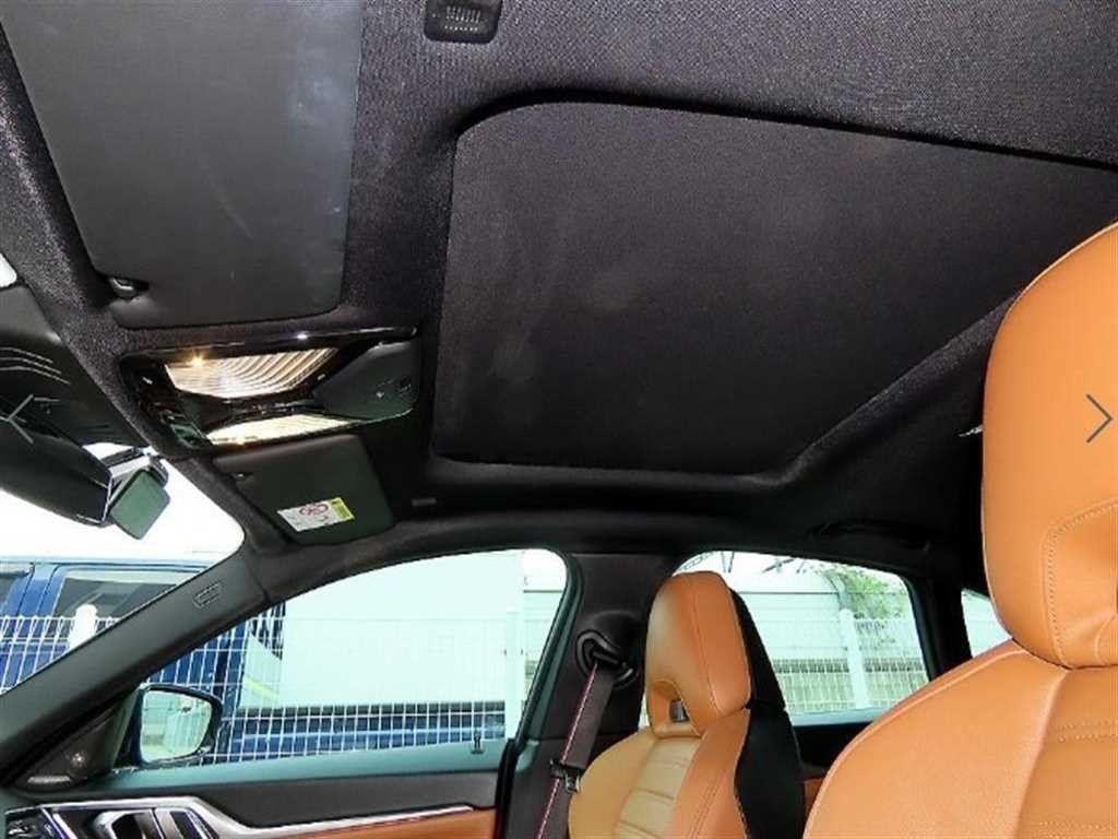 BMW i4 M50 프로 이미지 15