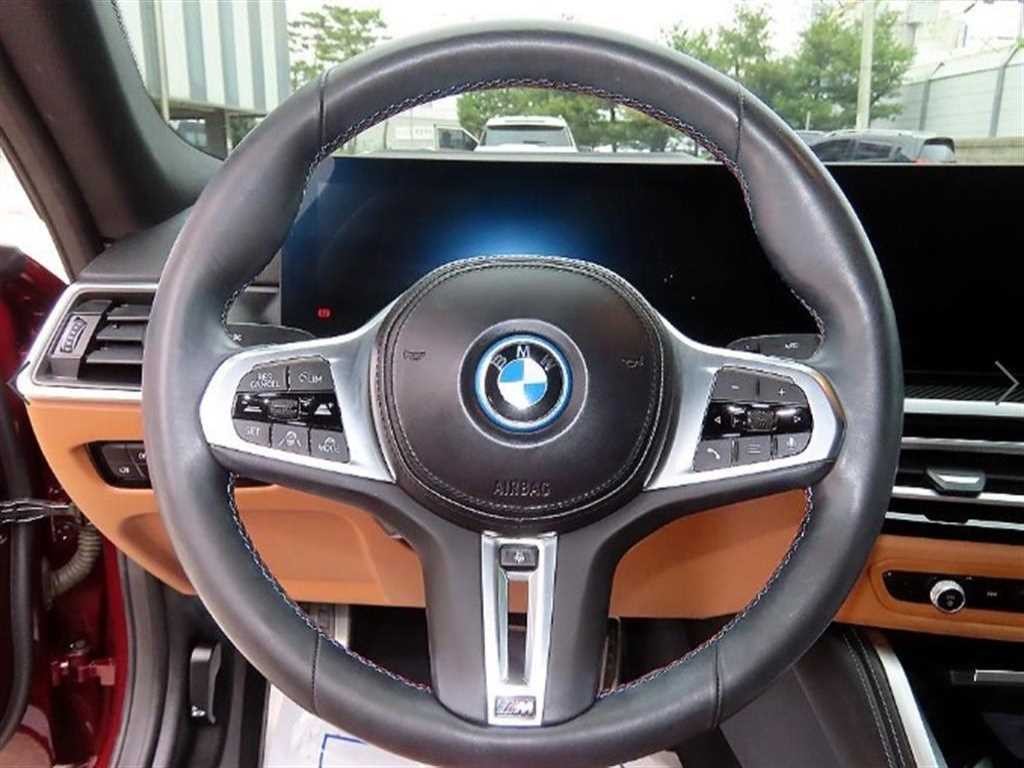 BMW i4 M50 프로 이미지 9