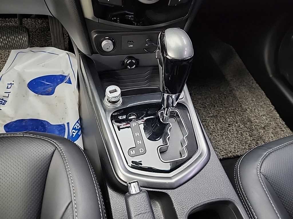 KG모빌리티(쌍용) 티볼리 티볼리 아머 2WD 가솔린 VX 이미지 8