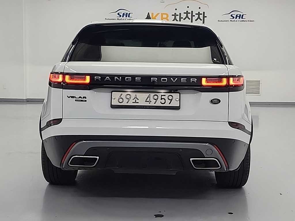 랜드로버 레인지로버 벨라 3.0 D300 R-다이나믹 SE 이미지 3