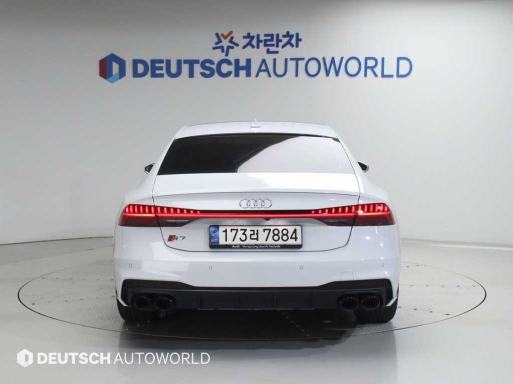 아우디 A7 A7 (4K) 55 TFSI 콰트로 프리미엄 이미지 4