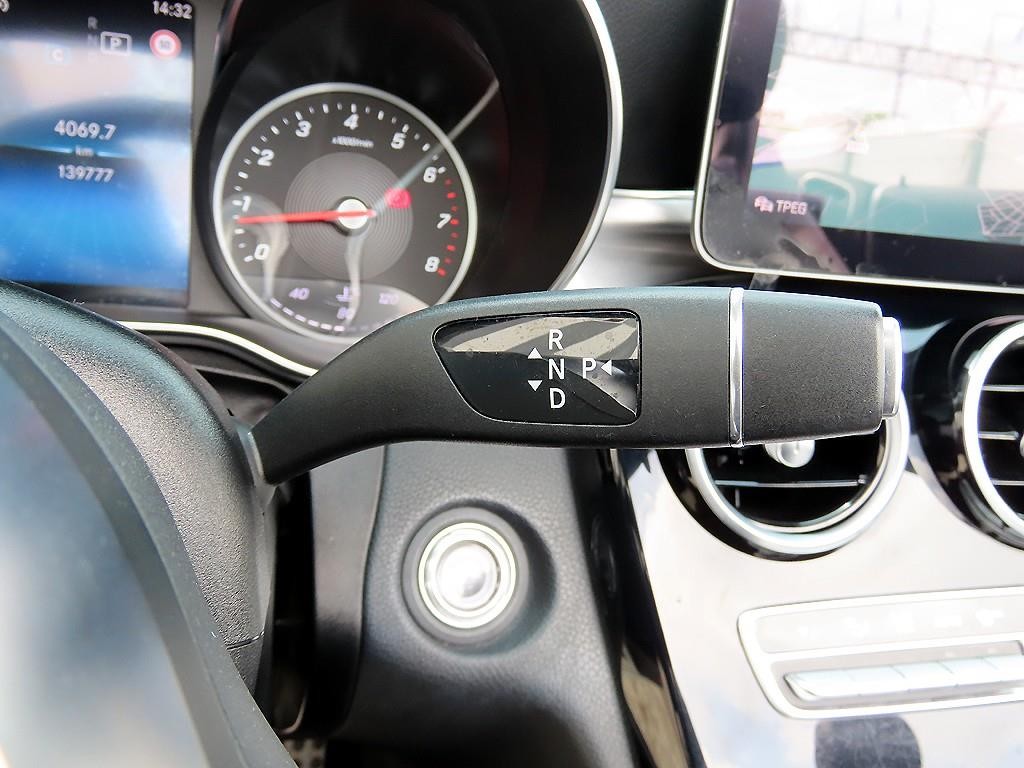 벤츠 C 클래스 C클래스 W205 C200 카브리올레 이미지 12