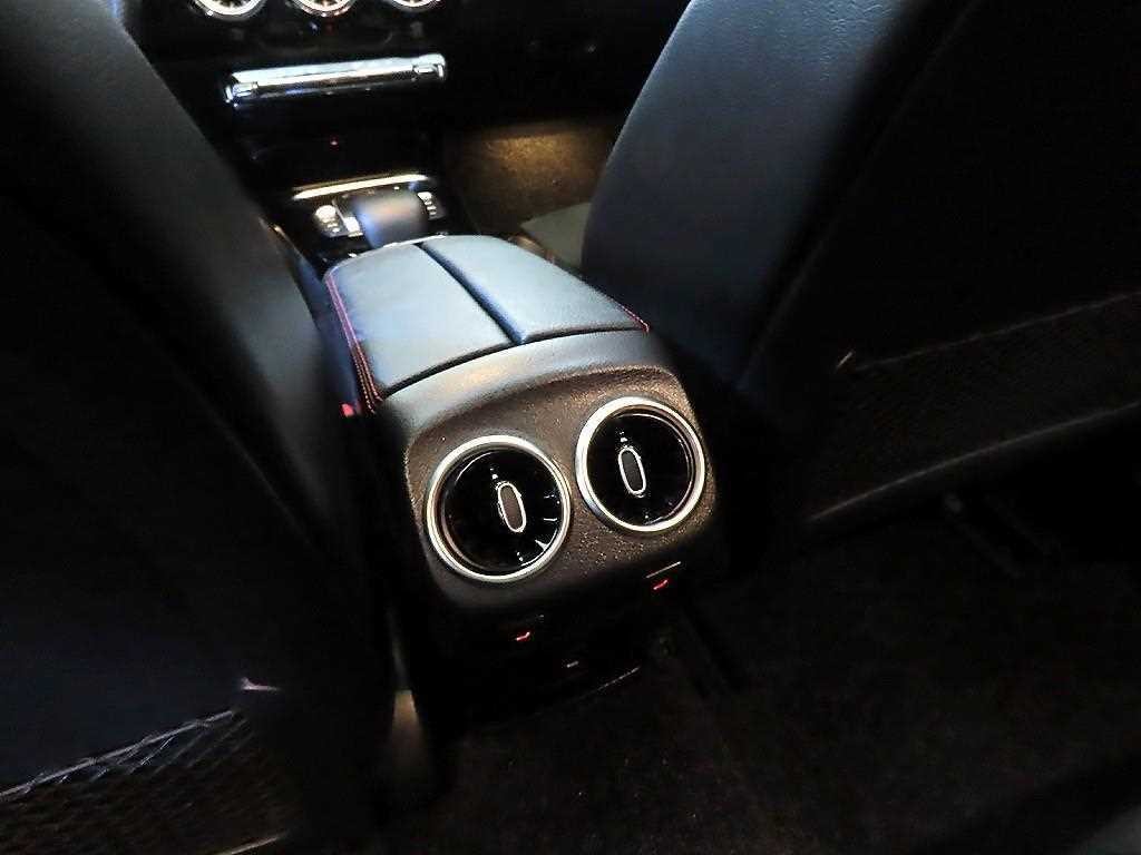 벤츠 CLA 클래스 CLA클래스 C118 CLA 250 4MATIC 이미지 15