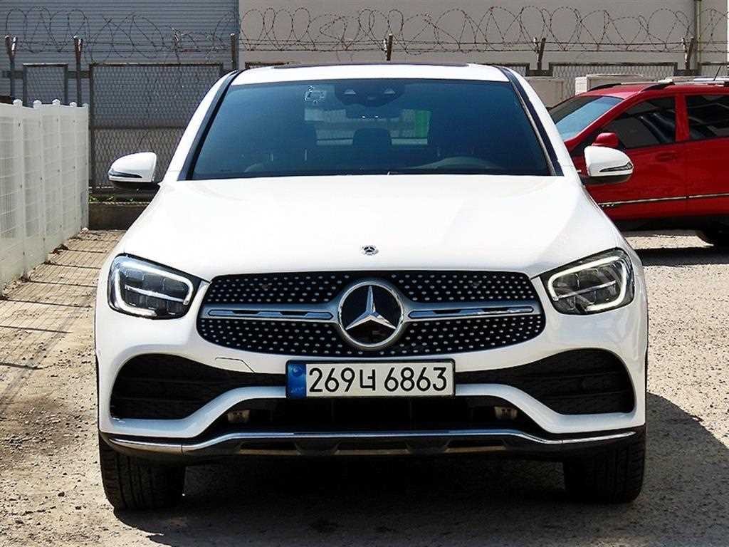 벤츠 GLC 클래스 GLC클래스 X253 GLC 300 e 4MATIC 쿠페 이미지 1