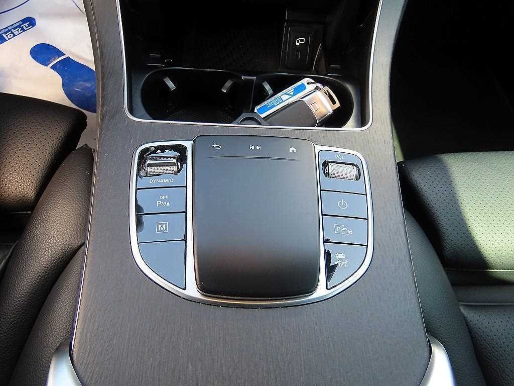 벤츠 GLC 클래스 GLC클래스 X253 GLC 300 e 4MATIC 쿠페 이미지 12