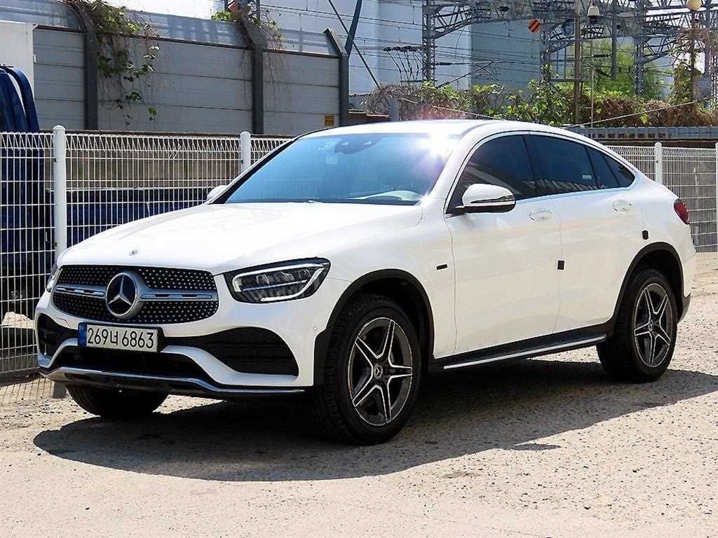 벤츠 GLC 클래스 GLC클래스 X253 GLC 300 e 4MATIC 쿠페 이미지 2