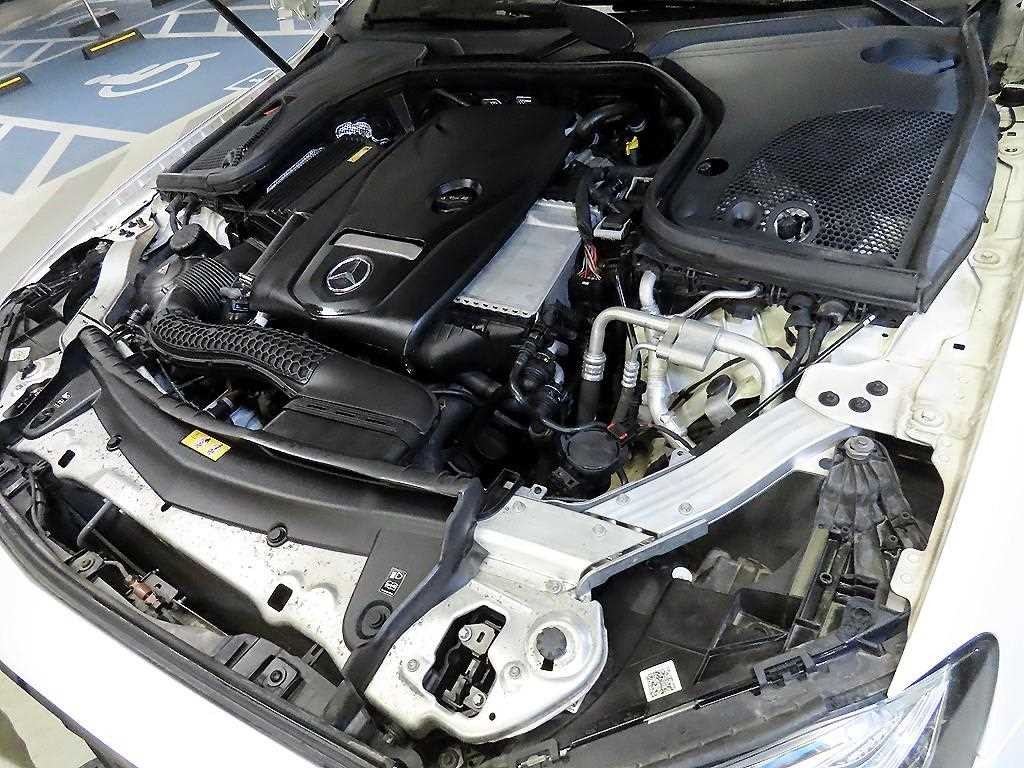 벤츠 E 클래스 E-클래스 W213 E300 아방가르드 이미지 19