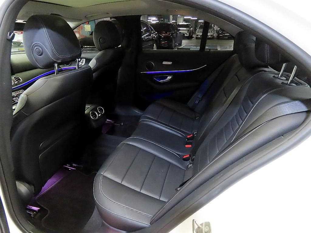 벤츠 E 클래스 E-클래스 W213 E300 아방가르드 이미지 7