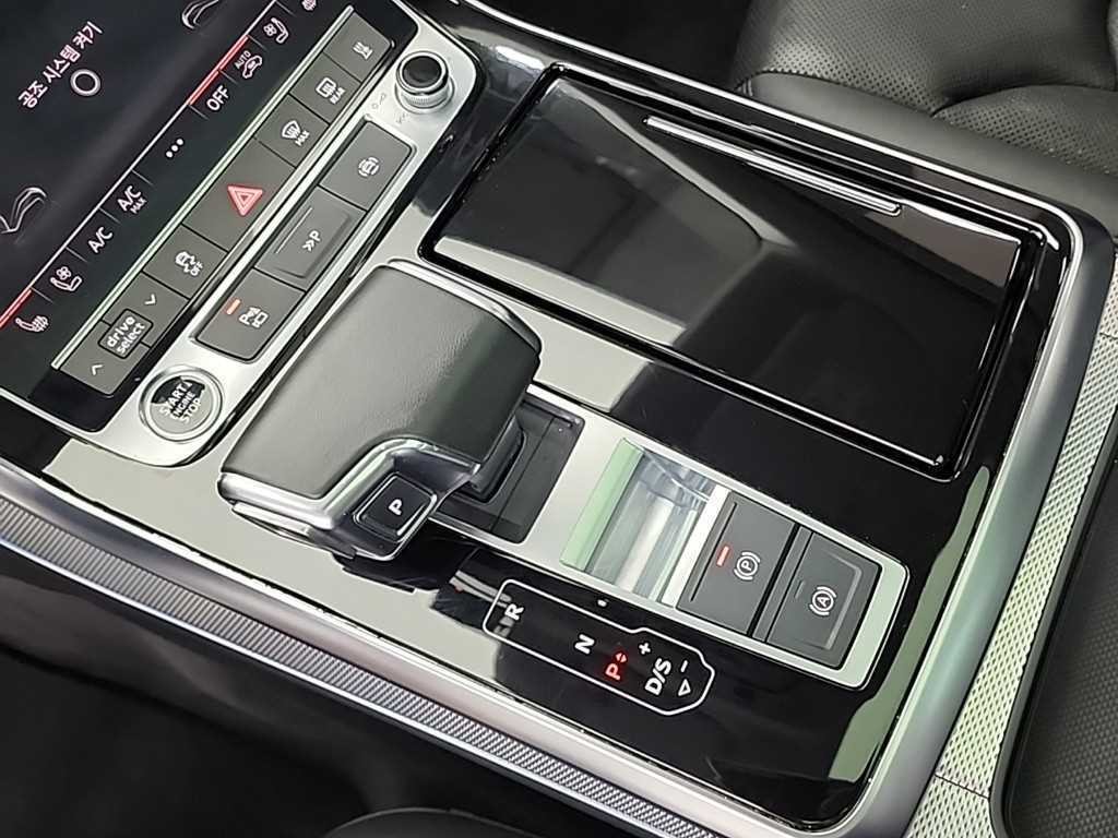 아우디 Q7 Q7 (4M) 45 TDI 콰트로 이미지 8