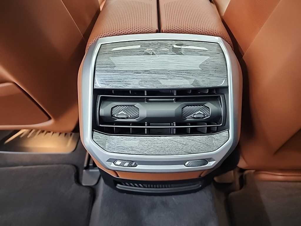 BMW 7시리즈 7시리즈 (G70) 740i xDrive M 스포츠 이미지 13