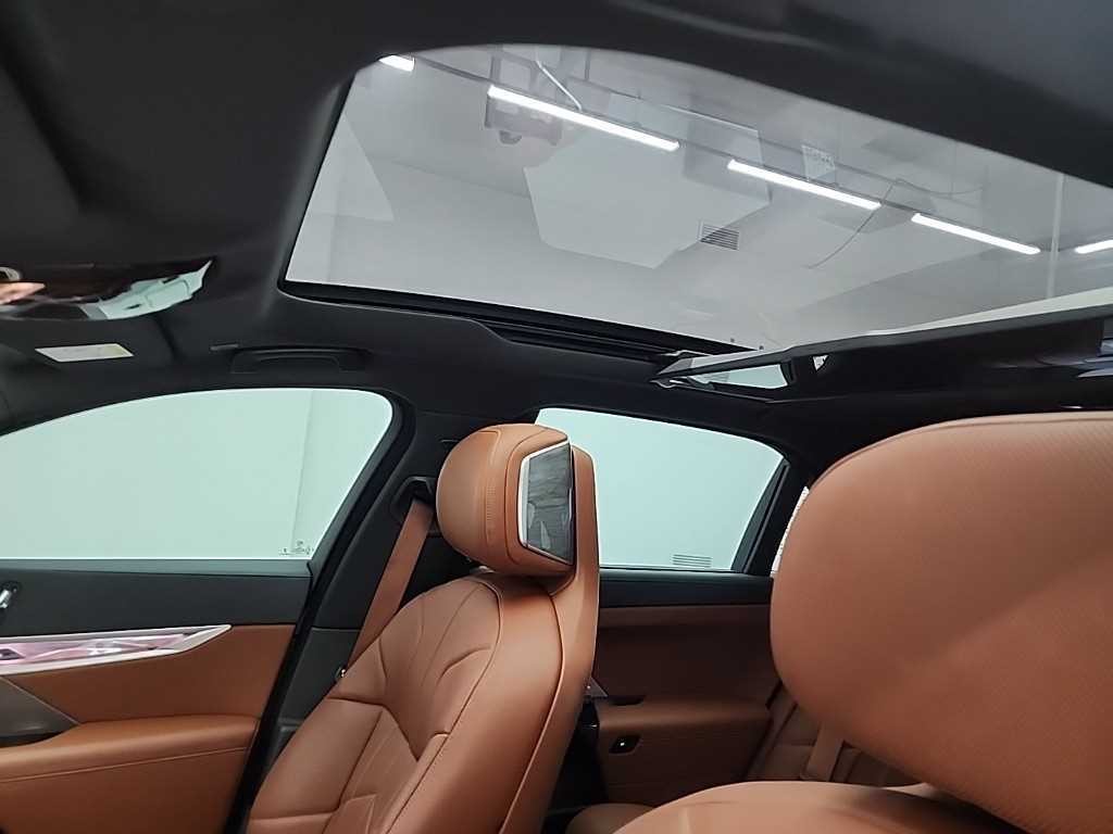 BMW 7시리즈 7시리즈 (G70) 740i xDrive M 스포츠 이미지 15