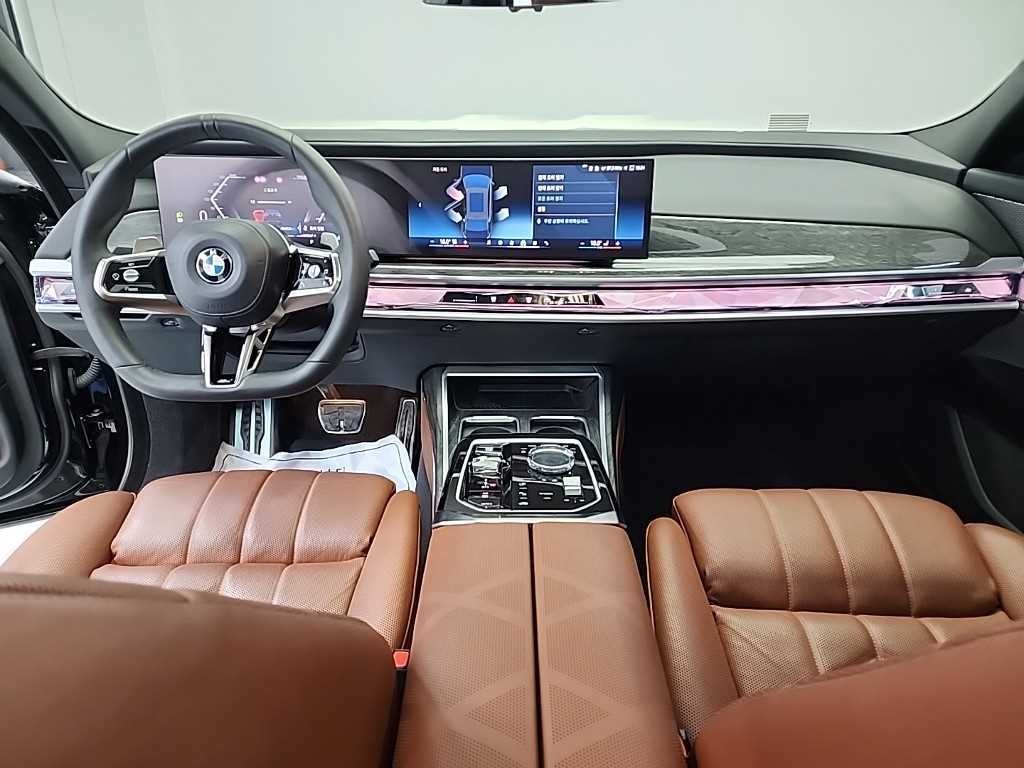 BMW 7시리즈 7시리즈 (G70) 740i xDrive M 스포츠 이미지 7